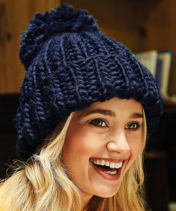 Bonnet surdimensionné tricoté à la main