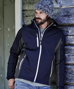 Softshell à capuche légère et performante